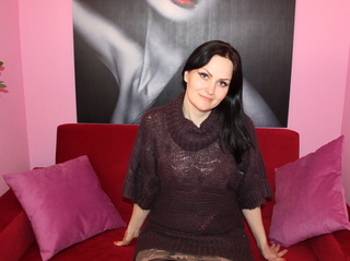 white milf black hair