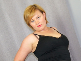 white milf brown hair