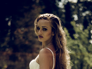milf blonde hair beautiful