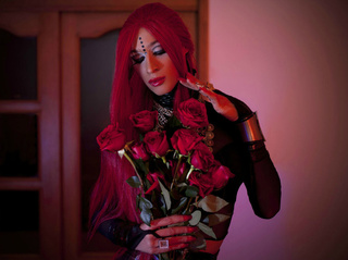 latin transgender bigesmeraldalips fingering
