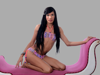 latin young transgender pukkahugecock