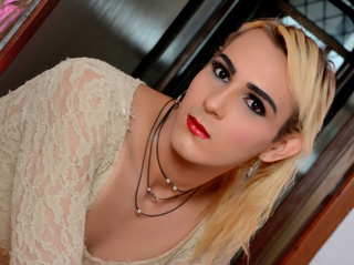 latin young transgender blondebigcockxts