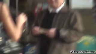 cámara zooms capture movements
