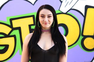 hardcore chica mona jovencita