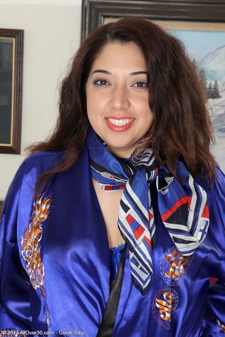 caída pechos guapas
