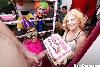 Birthday Sex Party - Birthday Party Pictures - YOUX.XXX